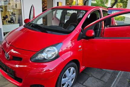 Toyota Aygo 144.000 km 2.900 &euro; Siegen 57076