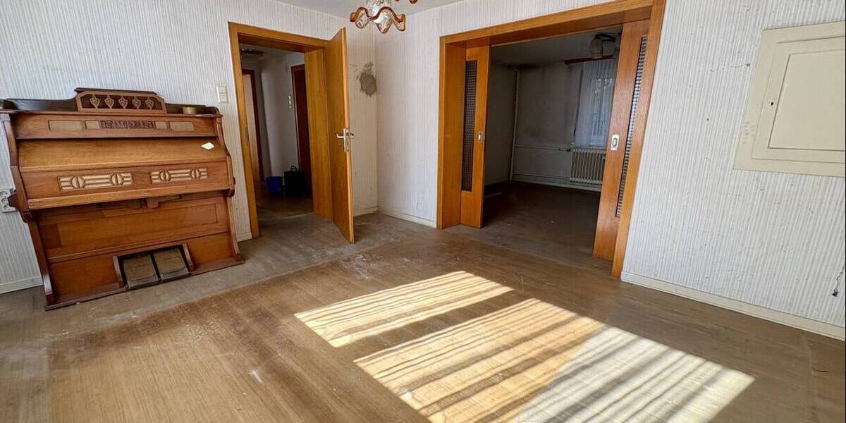 Einfamilienhaus Dillenburg Oberscheld - 1 Zimmer, 170 m&sup2;, 155.000&euro; | Angebot:26080154