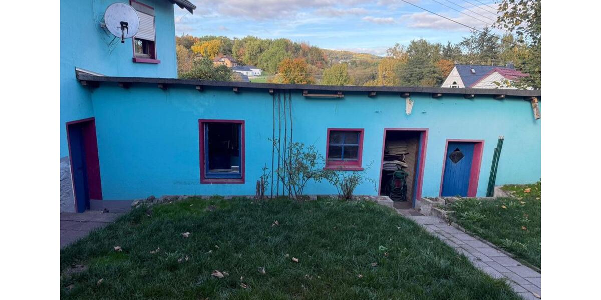 Mehrfamilienhaus, Wohnhaus Hellenhahn-Schellenberg Schellenberg - 9 Zimmer, 240 m&sup2;, 198.000&euro; | Angebot:23181294