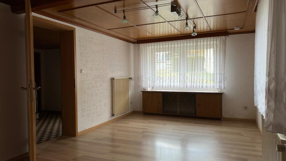 Einfamilienhaus Wilnsdorf - 6 Zimmer, 180 m&sup2;, 179.000&euro; | Angebot:26945219