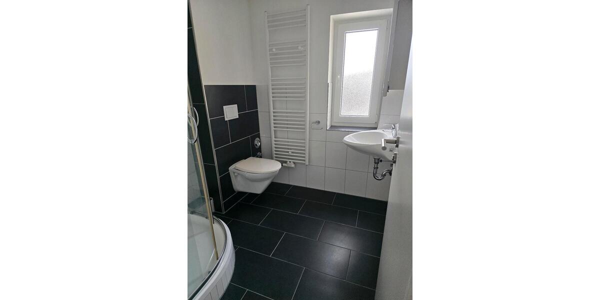 Dachgeschoßwohnung Siegen Dillnhütten - 3 Zimmer, 53 m&sup2;, 498&euro; | Angebot:24676956