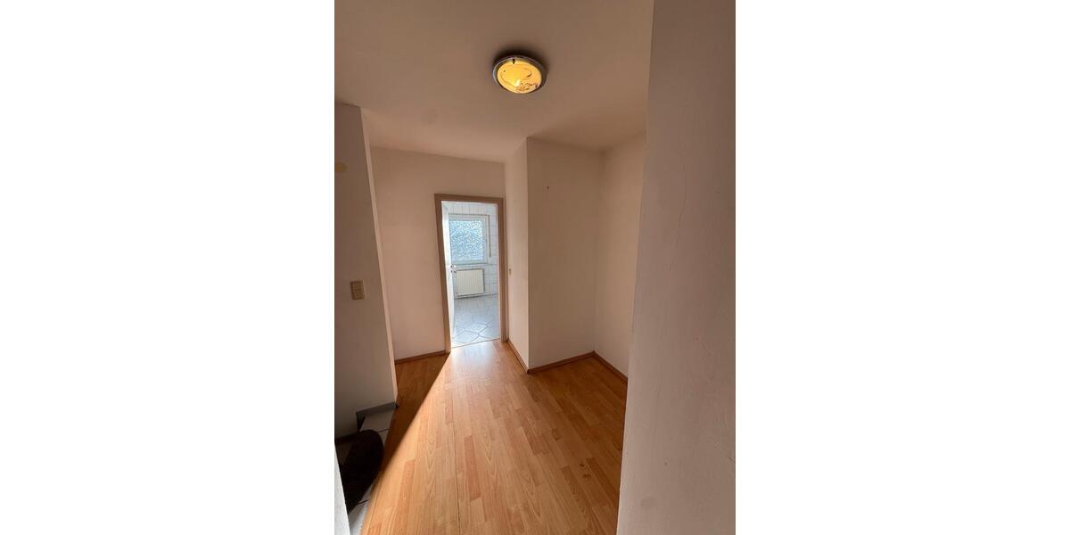 Doppelhaushälfte Reichshof - 4 Zimmer, 96 m&sup2;, 230.000&euro; | Angebot:26766501