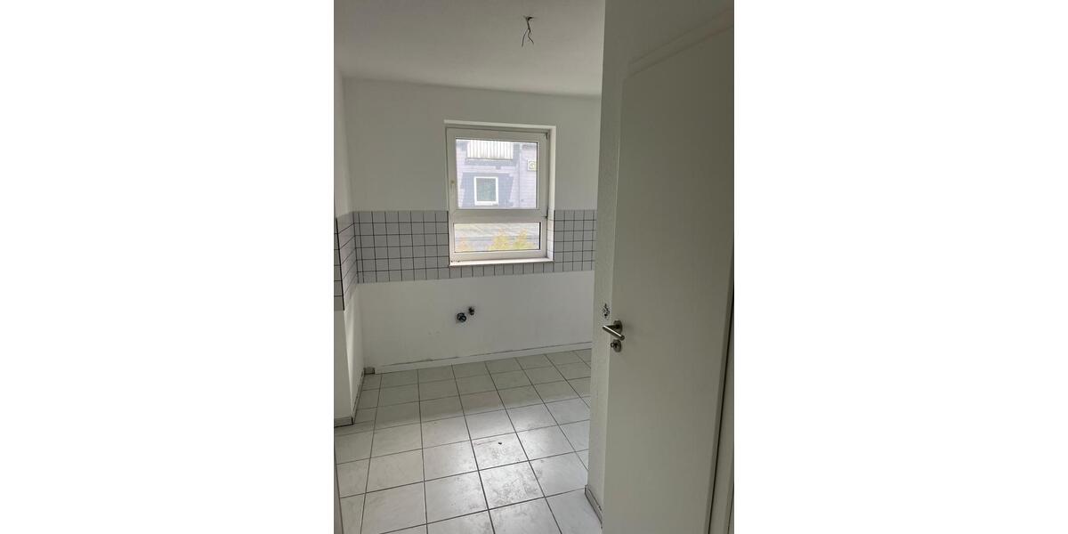 Etagenwohnung Siegen Dillnhütten - 3 Zimmer, 78 m&sup2;, 700&euro; | Angebot:25417055