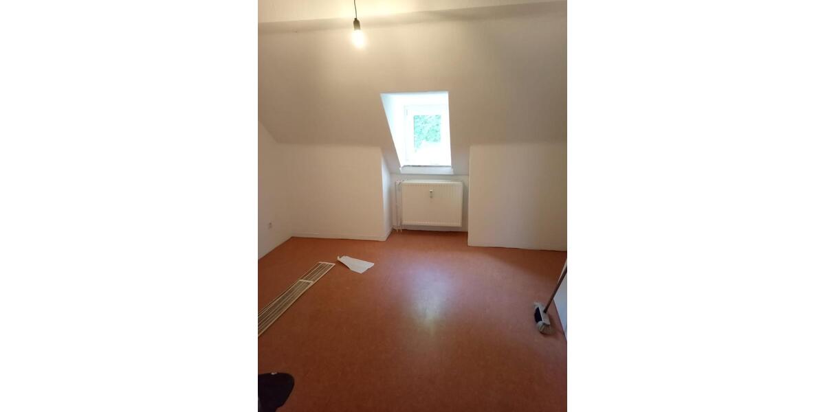 Dachgeschoßwohnung Dietzhölztal - 2 Zimmer, 44 m&sup2;, 97.000&euro; | Angebot:27219525