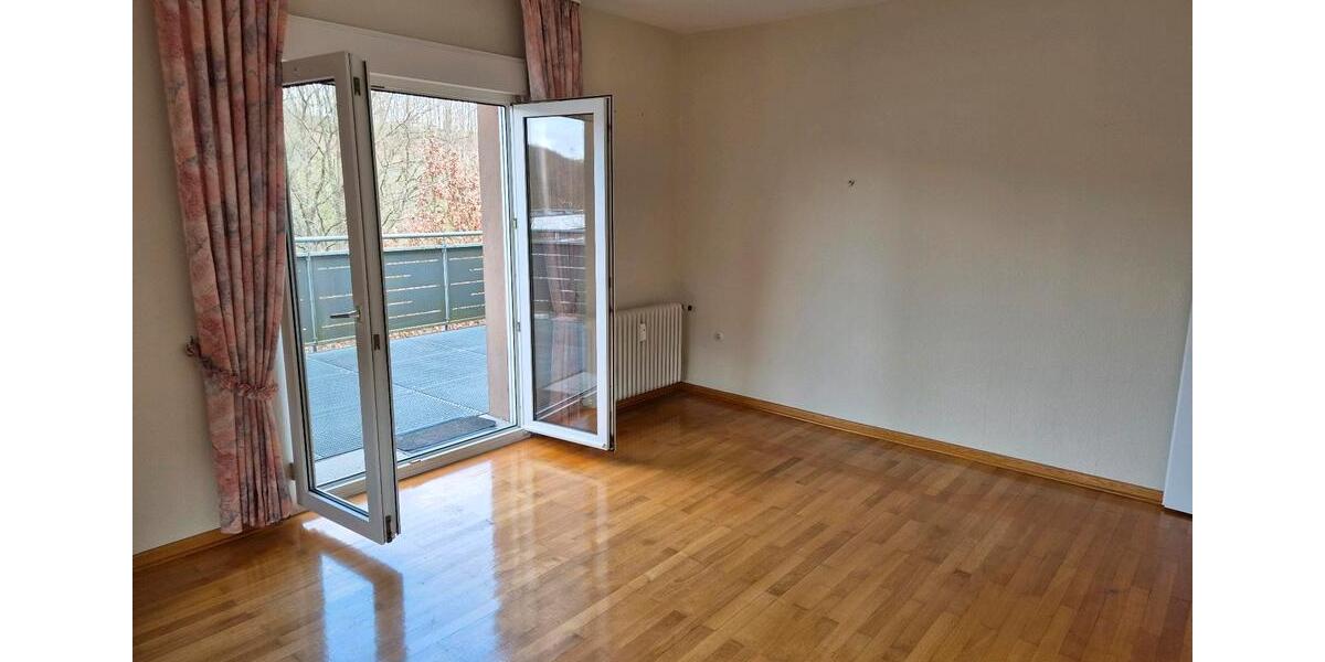 Erdgeschoßwohnung Siegen Dillnhütten - 5 Zimmer, 106 m&sup2;, 700&euro; | Angebot:26048054