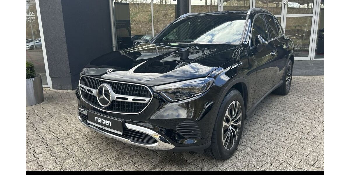 Mercedes-Benz GLC 220 29.010 km 54.890 &euro; Lennestadt-Trockenbrück 57368