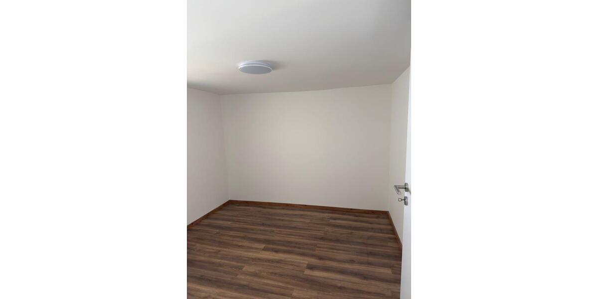 Erdgeschoßwohnung Siegen Kaan-Marienborn - 3 Zimmer, 70 m&sup2;, 700&euro; | Angebot:25292823