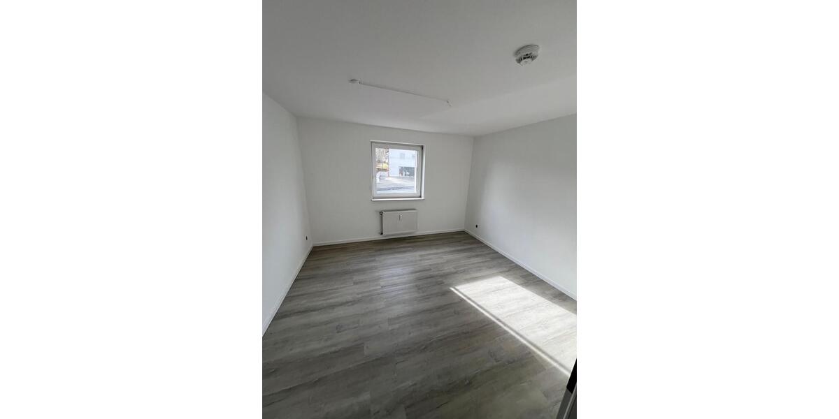 Etagenwohnung Siegen Dillnhütten - 3 Zimmer, 78 m&sup2;, 700&euro; | Angebot:25417055