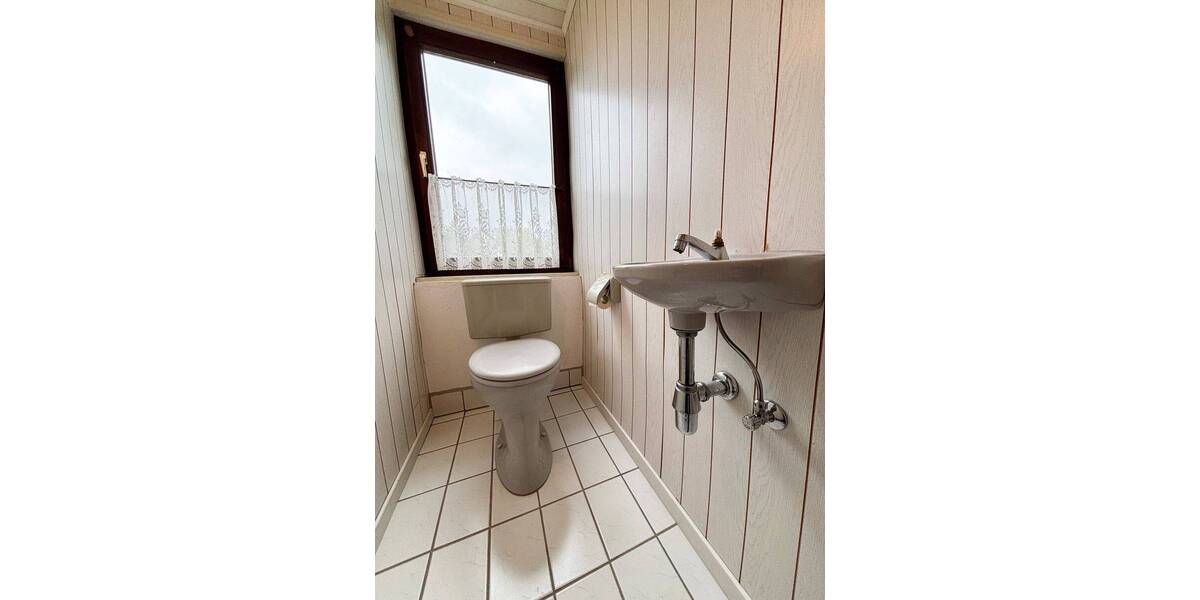 Mehrfamilienhaus, Wohnhaus Hamm/Sieg Sieg - 6 Zimmer, 214 m&sup2;, 129.000&euro; | Angebot:25691824