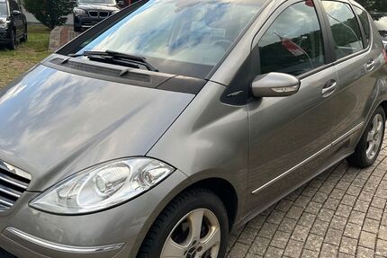 Mercedes-Benz A 200 199.200 km 1.000 &euro; Lennestadt (Meggen)…. 57368