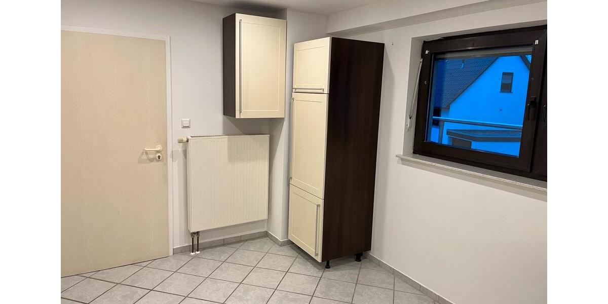 Etagenwohnung Hellenhahn-Schellenberg Schellenberg - 3.5 Zimmer, 100 m&sup2;, 1.300&euro; | Angebot:24853920