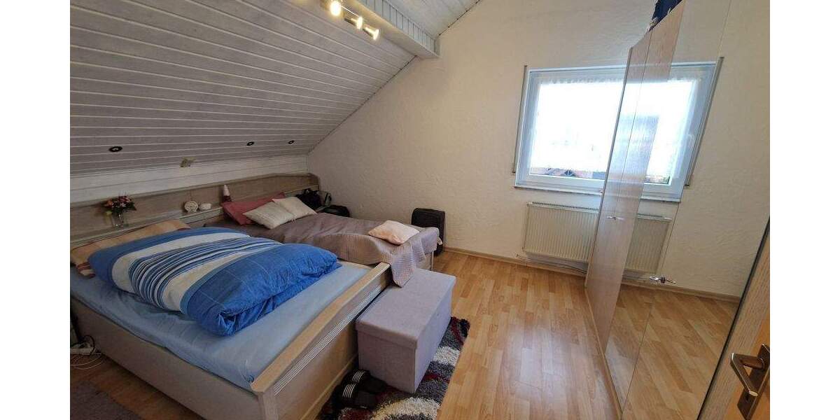 Etagenwohnung Kreuztal Ferndorf - 4 Zimmer, 102 m&sup2;, 290.000&euro; | Angebot:25685062