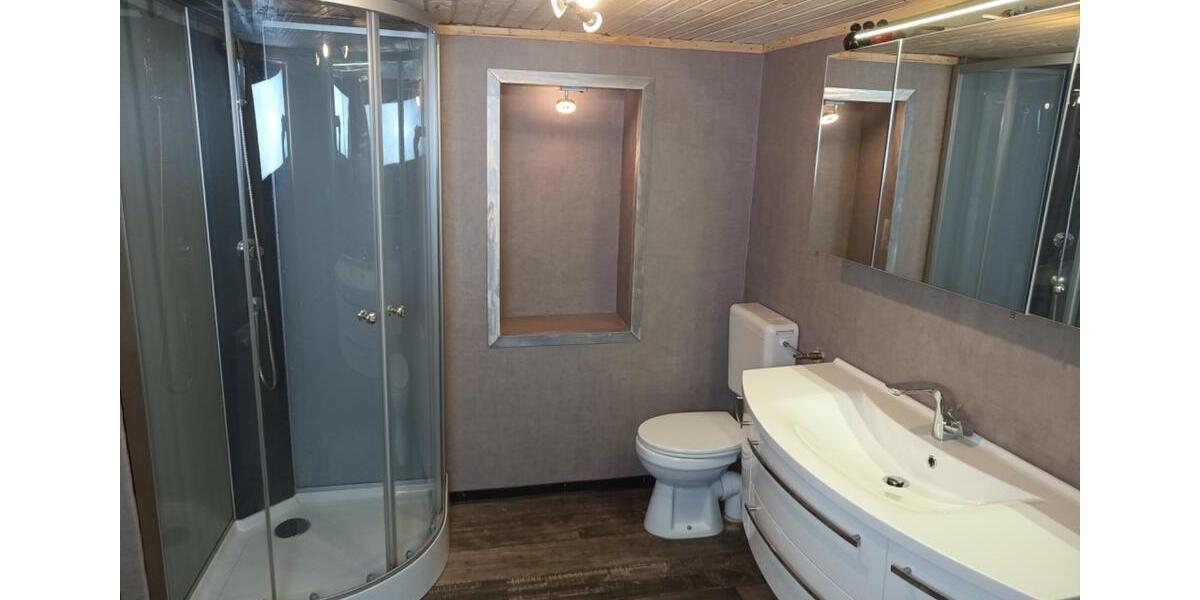 Doppelhaushälfte Hilchenbach - 7 Zimmer, 180 m&sup2;, 219.000&euro; | Angebot:27288594