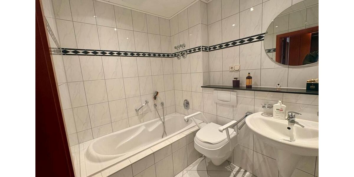 Dachgeschoßwohnung Bad Marienberg (Westerwald) - 3 Zimmer, 122 m&sup2;, 299.000&euro; | Angebot:25394308