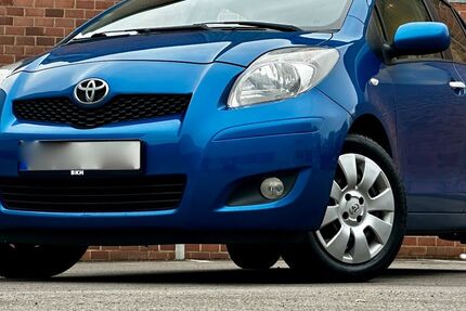 Toyota Yaris 143.000 km 3.993 &euro; Siegen 57072