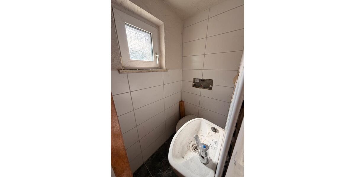 Doppelhaushälfte Betzdorf - 5 Zimmer, 90 m&sup2;, 49.000&euro; | Angebot:26633411