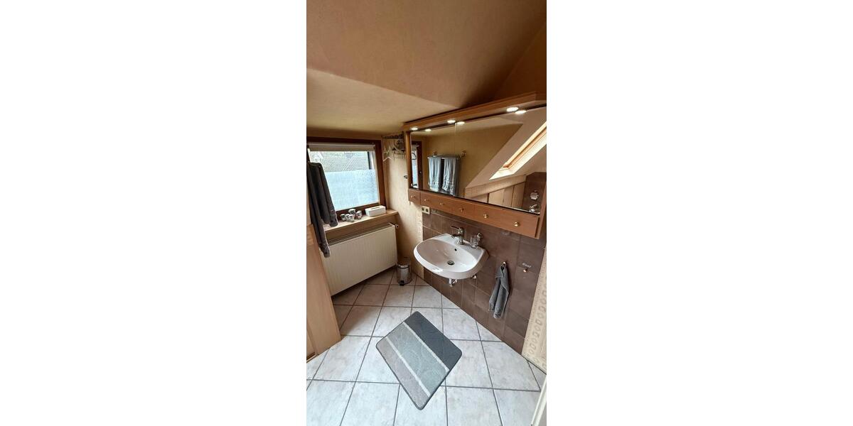 Doppelhaushälfte Waldbröl - 8 Zimmer, 183 m&sup2;, 289.000&euro; | Angebot:26575888