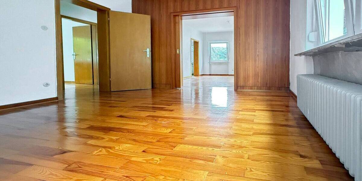 Mehrfamilienhaus, Wohnhaus Brachbach - 6 Zimmer, 123 m&sup2;, 198.000&euro; | Angebot:25738120