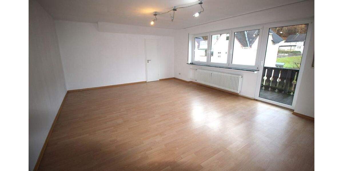 Etagenwohnung Lennestadt Langenei - 4 Zimmer, 126 m&sup2;, 700&euro; | Angebot:25836196