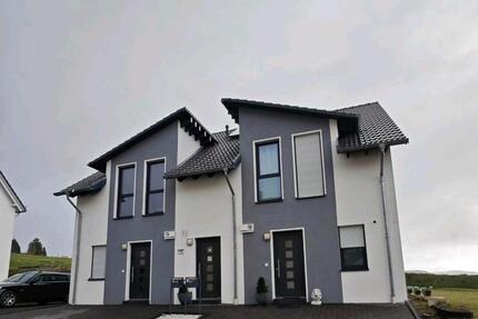 Haus Bad Laasphe - 4 Zimmer, 109 m&sup2;, 375.000&euro; | Angebot:26799573