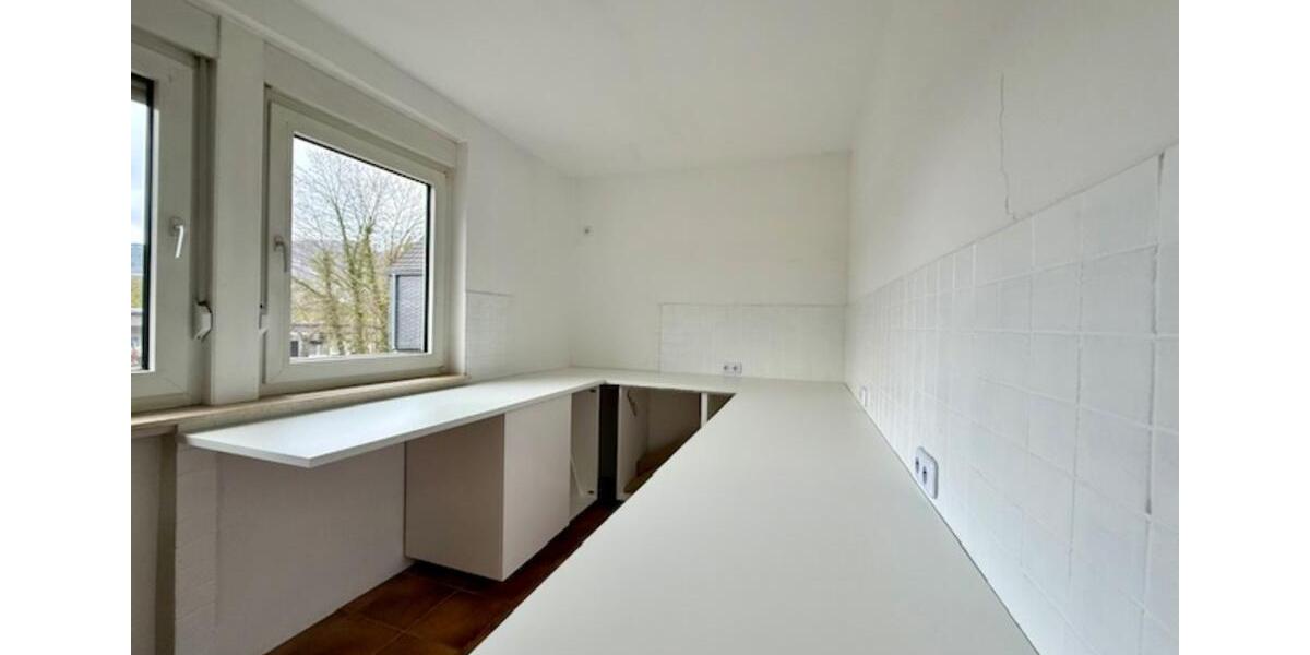 Etagenwohnung Siegen Eiserfeld - 8 Zimmer, 171 m&sup2;, 2.050&euro; | Angebot:25721985