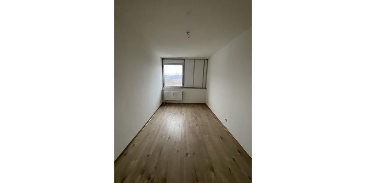 Etagenwohnung Kreuztal - 3 Zimmer, 80 m&sup2;, 456&euro; | Angebot:23766714