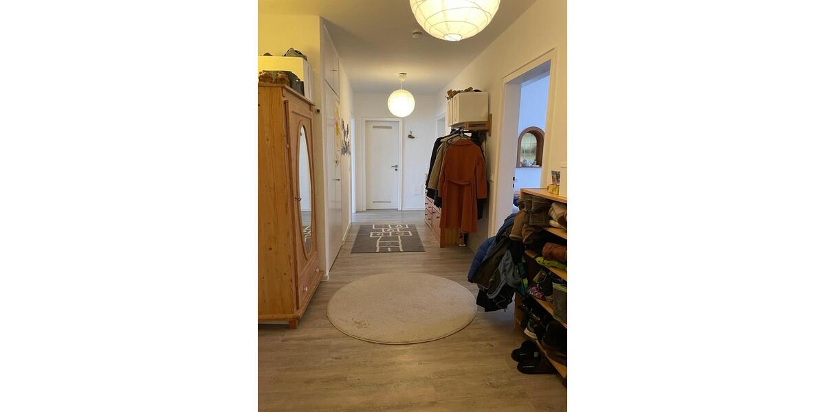 Erdgeschoßwohnung Siegen - 3 Zimmer, 119 m&sup2;, 990&euro; | Angebot:25904651