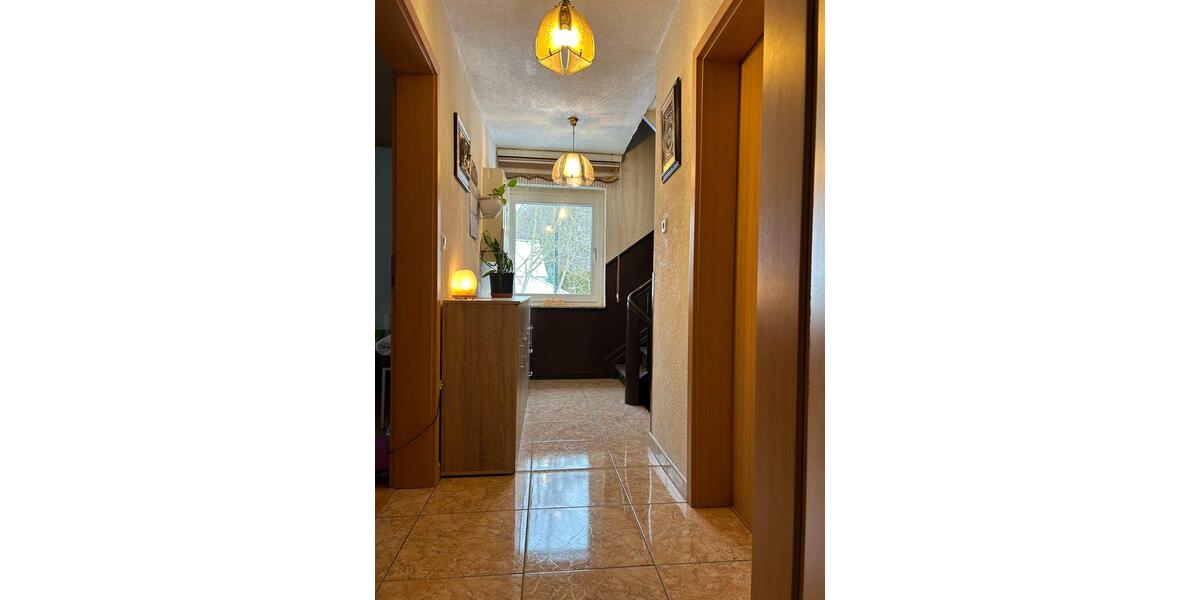 Einfamilienhaus Siegen Weidenau - 5 Zimmer, 134 m&sup2;, 295.000&euro; | Angebot:25404450