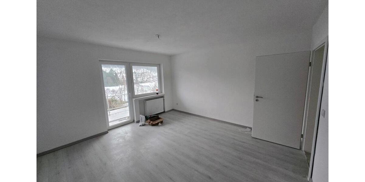 Etagenwohnung Kirchhundem - 3 Zimmer, 120 m&sup2;, 800&euro; | Angebot:25150000