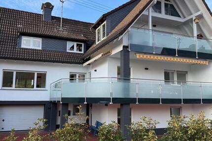Wohnung Netphen - 7 Zimmer, 180 m&sup2;, 1.980&euro; | Angebot:25921633