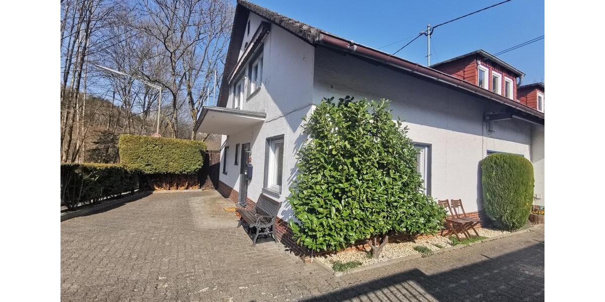 Einfamilienhaus Siegen Eiserfeld - 4 Zimmer, 103 m&sup2;, 240.000&euro; | Angebot:25832750