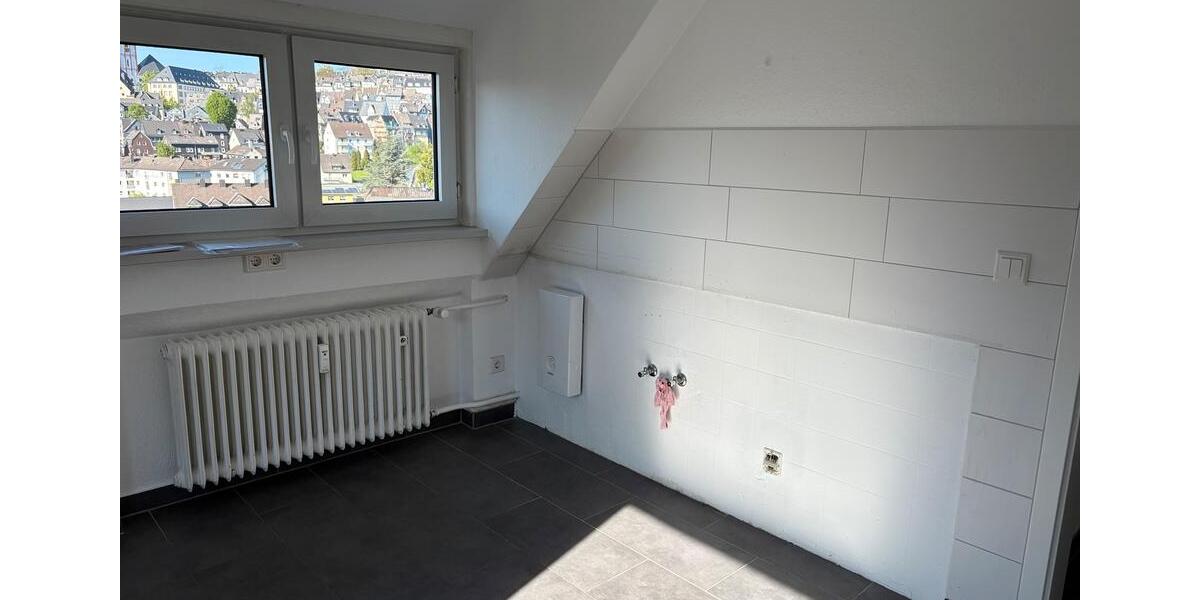 Dachgeschoßwohnung Siegen Kaan-Marienborn - 3 Zimmer, 75 m&sup2;, 179.000&euro; | Angebot:25960743
