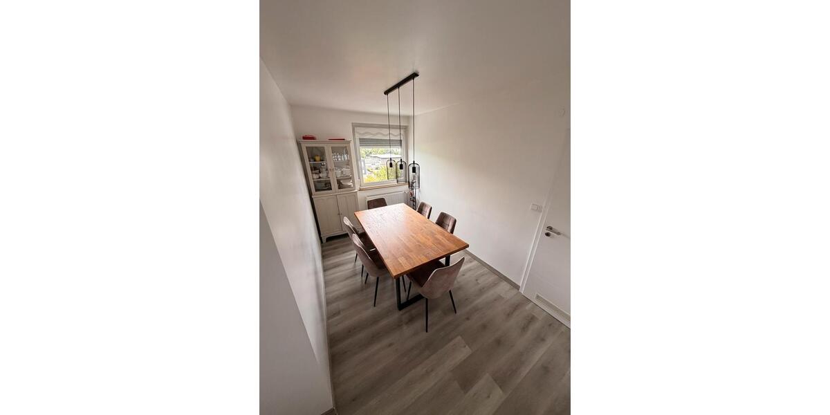 Etagenwohnung Olpe - 7 Zimmer, 131 m&sup2;, 380.000&euro; | Angebot:27137835