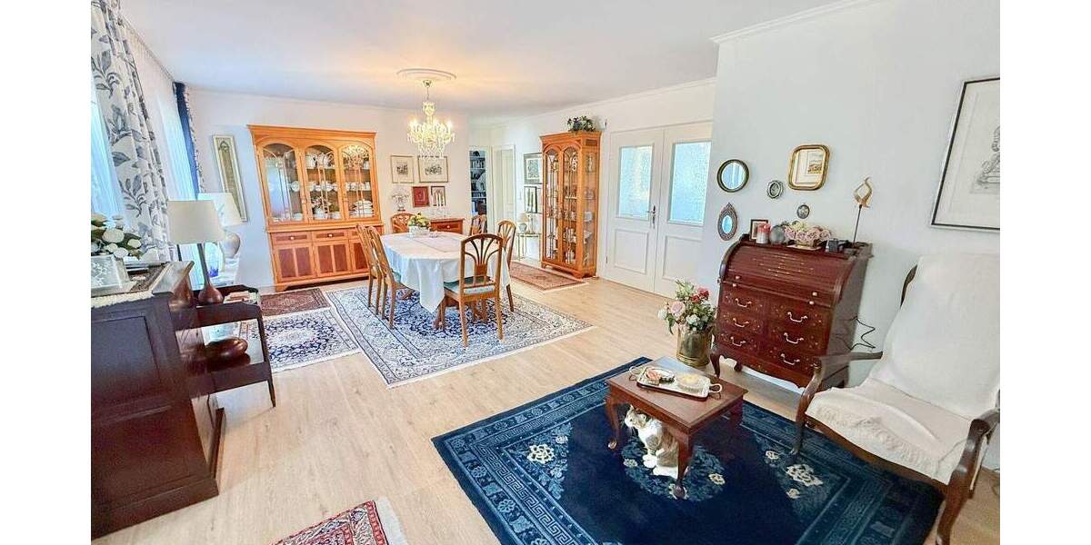 Einfamilienhaus Hachenburg - 7 Zimmer, 219 m&sup2;, 580.000&euro; | Angebot:25738118