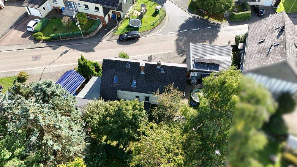 Einfamilienhaus Weitefeld - 5 Zimmer, 124 m&sup2;, 150.000&euro; | Angebot:25685049