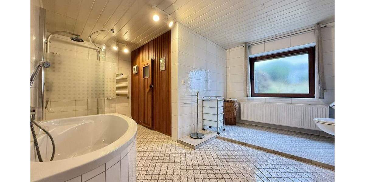 Einfamilienhaus Betzdorf - 7 Zimmer, 268 m&sup2;, 449.000&euro; | Angebot:25691928