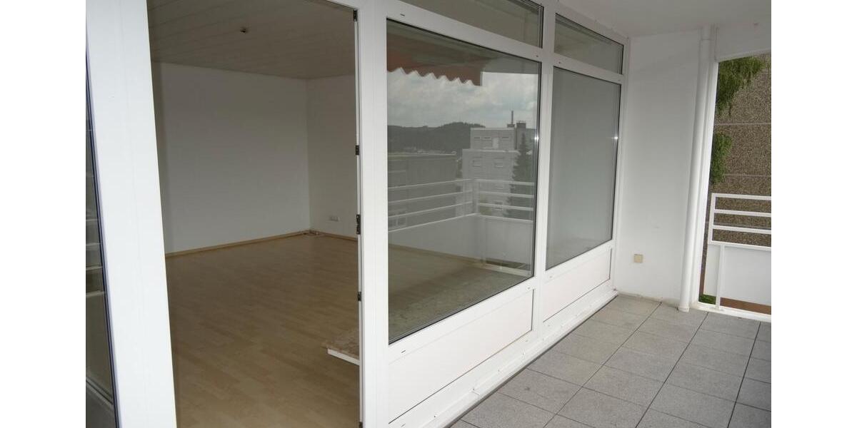 Etagenwohnung Siegen - 2 Zimmer, 73 m&sup2;, 675&euro; | Angebot:25992987