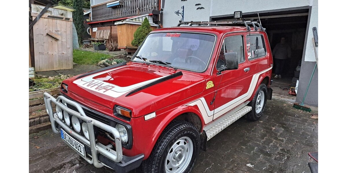 Lada Niva 44.523 km 9.999 &euro; Kreuztal 57223