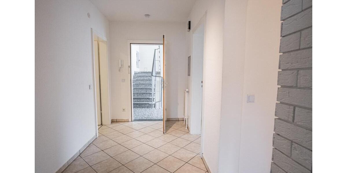 Einfamilienhaus Siegen - 3.5 Zimmer, 78 m&sup2;, 720&euro; | Angebot:25405169