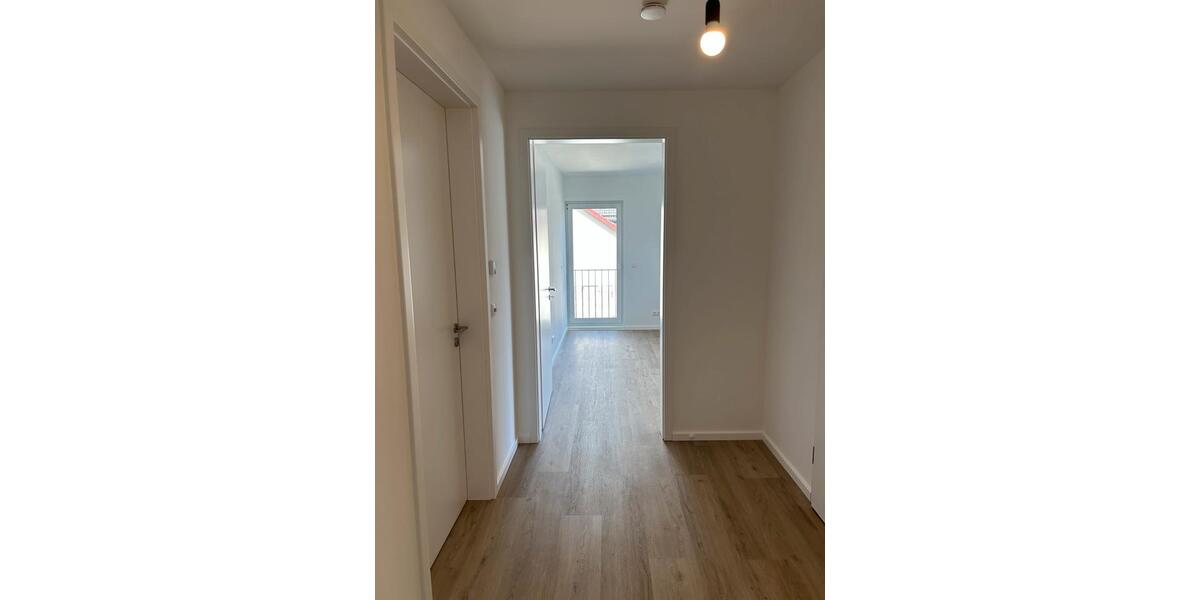 Etagenwohnung Mudersbach - 2 Zimmer, 78 m&sup2;, 960&euro; | Angebot:24315009