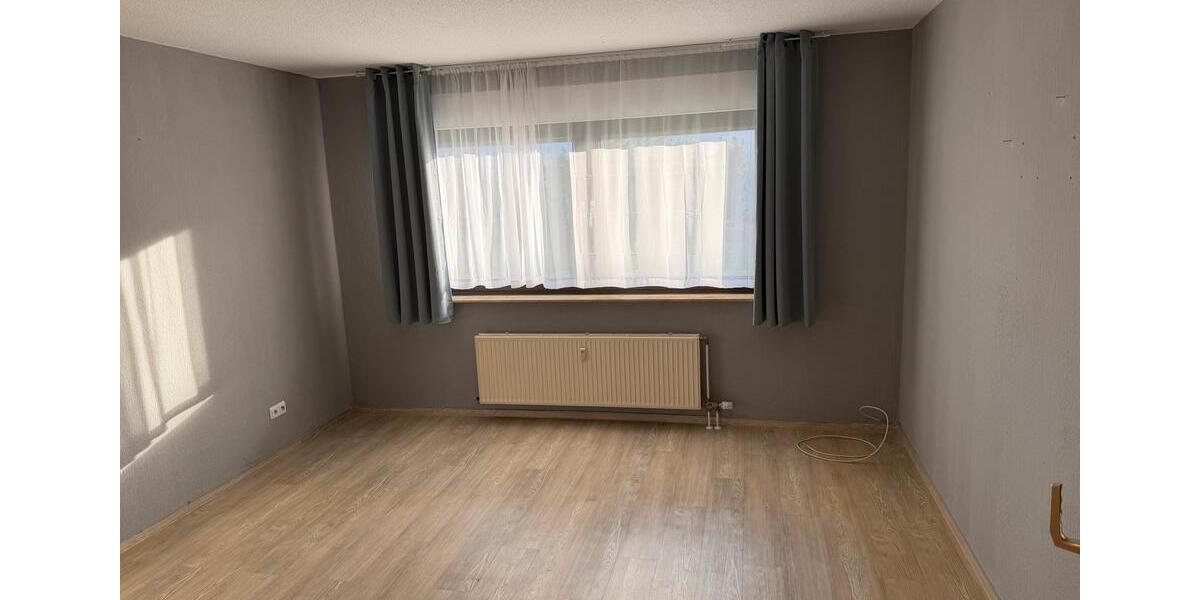 Erdgeschoßwohnung Eschenburg - 3 Zimmer, 90 m&sup2;, 950&euro; | Angebot:25239286