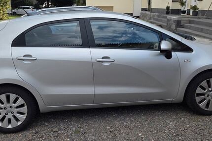 Kia Rio 96.342 km 5.700 &euro; Olpe 57462