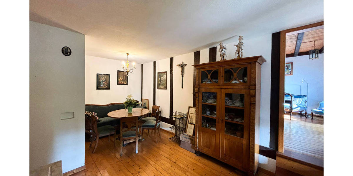 Einfamilienhaus Hamm - 7 Zimmer, 101 m&sup2;, 195.000&euro; | Angebot:25691796