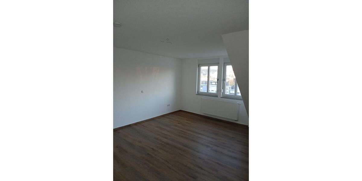 Dachgeschoßwohnung Siegen Kaan-Marienborn - 3 Zimmer, 88 m&sup2;, 940&euro; | Angebot:25714499