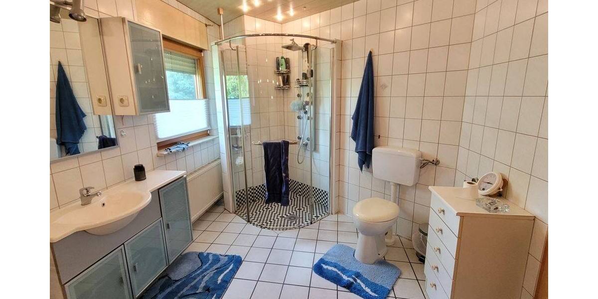 Mehrfamilienhaus, Wohnhaus Netphen / Hainchen Hainchen - 9 Zimmer, 205 m&sup2;, 299.000&euro; | Angebot:25700453