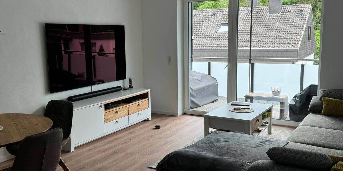 Etagenwohnung Siegen Weidenau - 3 Zimmer, 99 m&sup2;, 1.150&euro; | Angebot:26187651