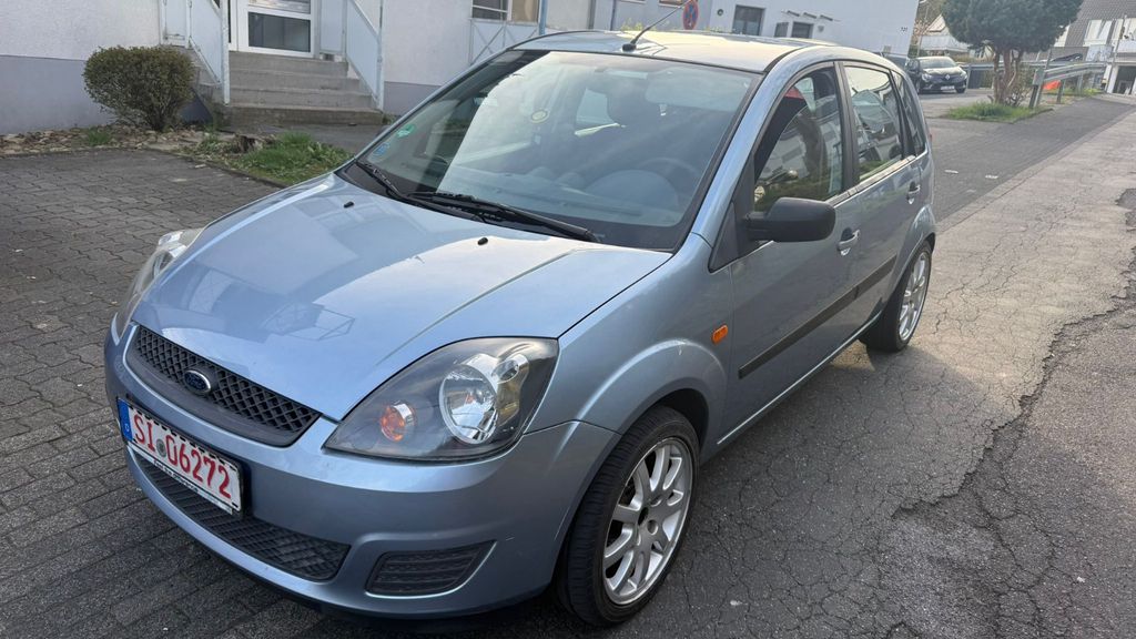 Ford Fiesta 164.000 km 2.390 &euro; Siegen 57072