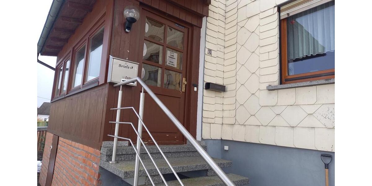 Einfamilienhaus Hellenhahn-Schellenberg Schellenberg - 7 Zimmer, 166 m&sup2;, 239.000&euro; | Angebot:24849900