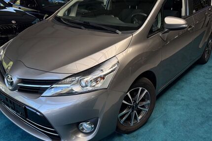 Toyota Verso 222.227 km 6.790 &euro; Freudenberg 57258