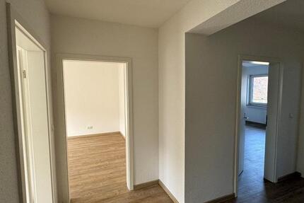 Wohnung Siegen - 3 Zimmer, 71 m&sup2;, 639&euro; | Angebot:25102165